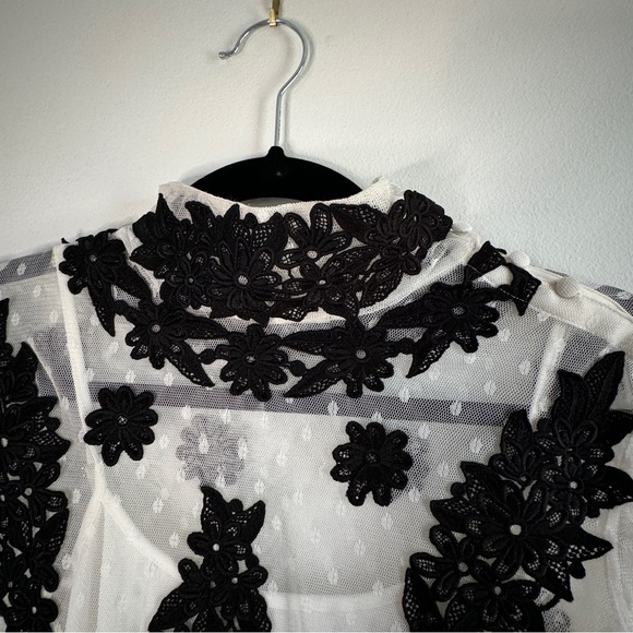 ALICE BY TEMPERLEY LONDON White Dotted Tulle Floral Lace Appliqué Blouse in US4 - Picture 4 of 10